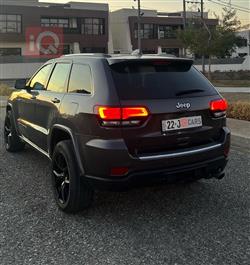 جیپ گراند شیرۆکی